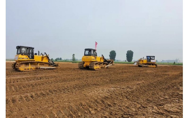 推土機的分類及配件保存方法